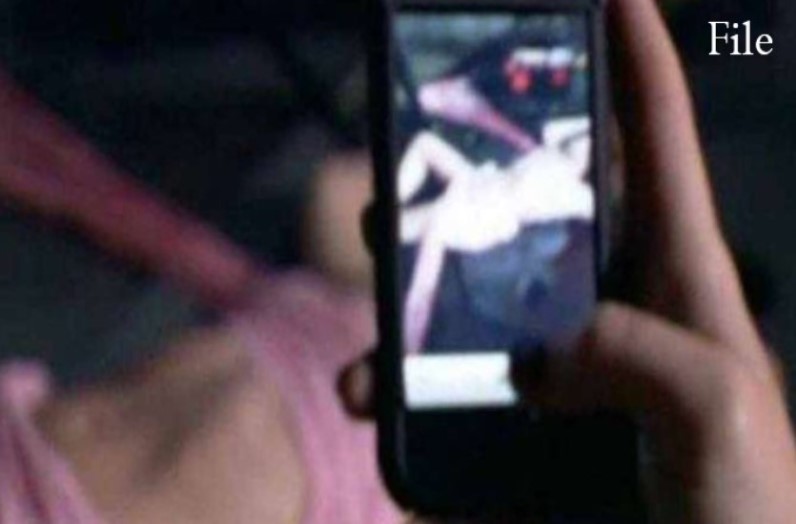 Superhit web series Criminal Justice actress Swastika Mukherjee exposed on fake MMS leak