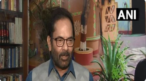 राहुल गांधी के ‘मित्र मनॉपली’ वाले ट्वीट पर केंद्रीय मंत्री नकवी का तंज, ‘पहले कांग्रेस मुल्क की पार्टी थी अब मोहल्ले की बनी’