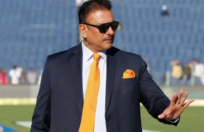 Team India के हेड कोच रवि शास्त्री हुए संक्रमित, बॉलिंग और फील्डिंग कोच सहित सहयोगी स्टॉफ को किया गया क्वारंटाइन