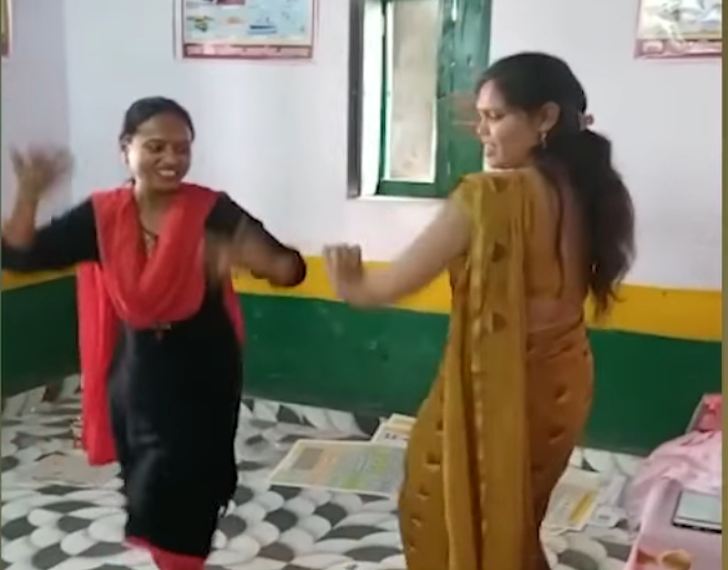 school teacher Dance viral