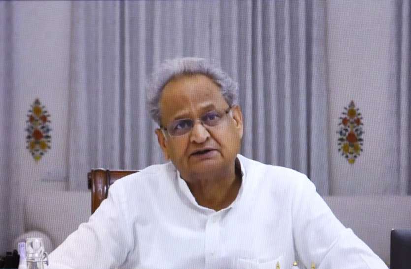 सौर ऊर्जा क्षमता में देश में पहले स्थान पर राजस्थान: CM गहलोत