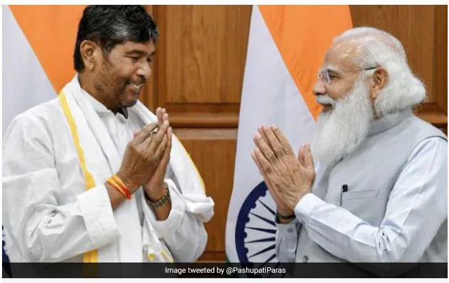 केंद्रीय मंत्री ने मोदी को भगवान का रूप बताया, बोले ‘PM तय करते हैं देश का भाग्य..संयोग से आज विश्वकर्मा पूजा भी’