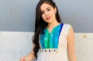 Urfi Javed hot pics 2021