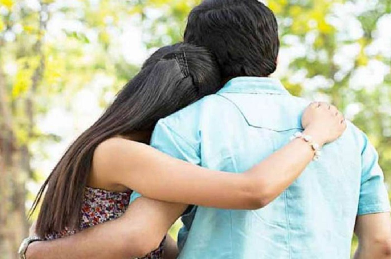 लिव इन रिलेशनशिप: कोर्ट ने कहा- जीवन का बन गया है हिस्सा, ये व्यक्तिगत फैसला