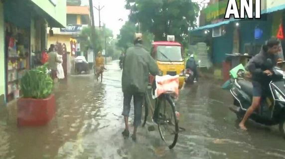 heavy rain in 9 killed