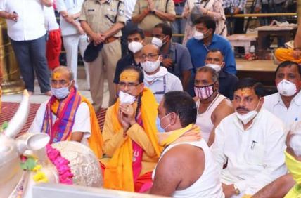 ‘शिव’ की शरण में बीजेपी! केदारनाथ से सीधा प्रसारण, CM शिवराज और वीडी शर्मा जाएंगे महाकाल मंदिर, MP के 122 शिवालय में रहेंगे नेता