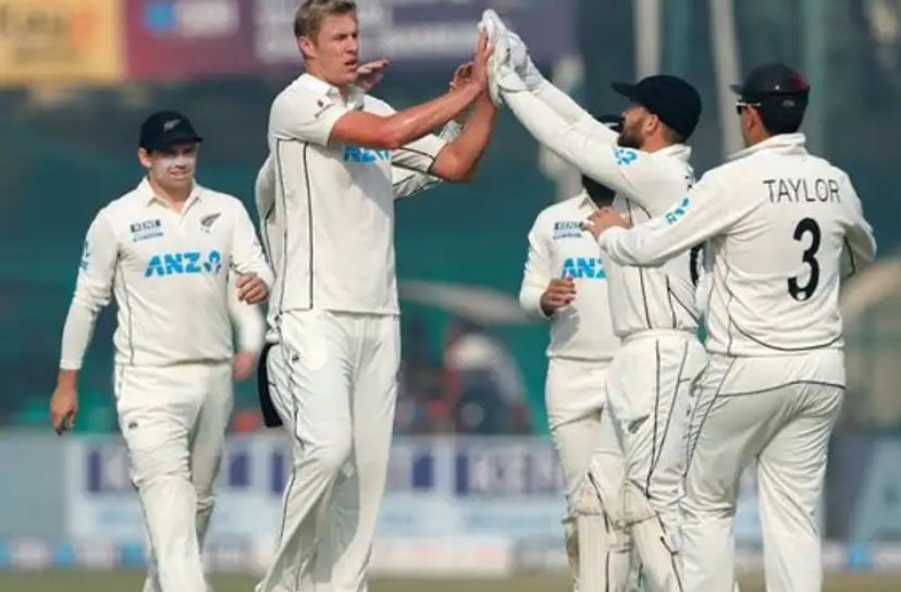 IND vs NZ 1st Test: मुश्किल में भारतीय टीम, शीर्ष क्रम के तीन बल्लेबाज पवेलियन लौटे, 40 ओवर में 113 रन