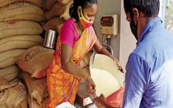 Ration card holders will get free oil and dal