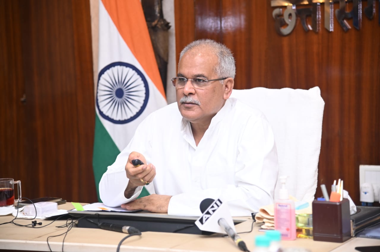 गोधन न्याय योजना के हितग्राहियों को 2 करोड़ 92 लाख की राशि वितरित, सीएम बघेल ने किए ऑनलाइन ट्रांसफर