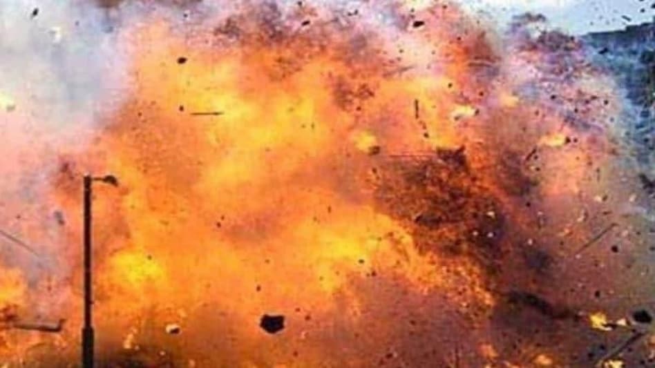बम धमाके से दहला पाकिस्तान, अब तक चार लोगों की मौत, 15 से ज्यादा घायल