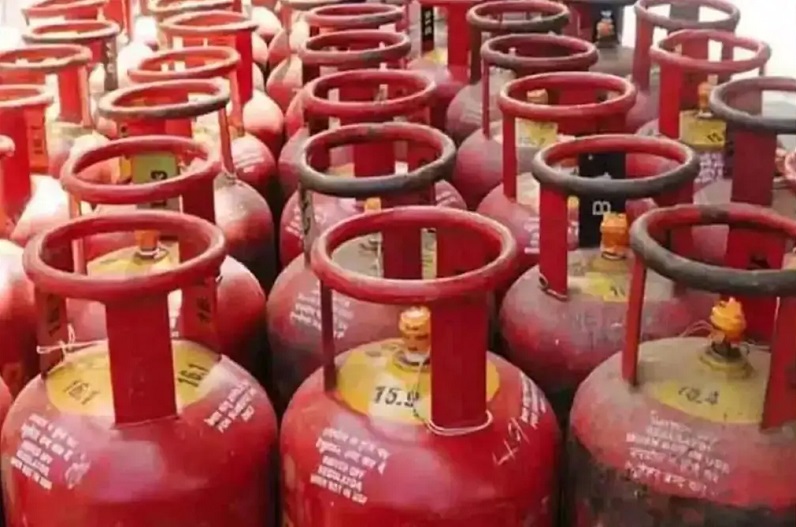 LPG Gas cylinders refilled for just Rs 634