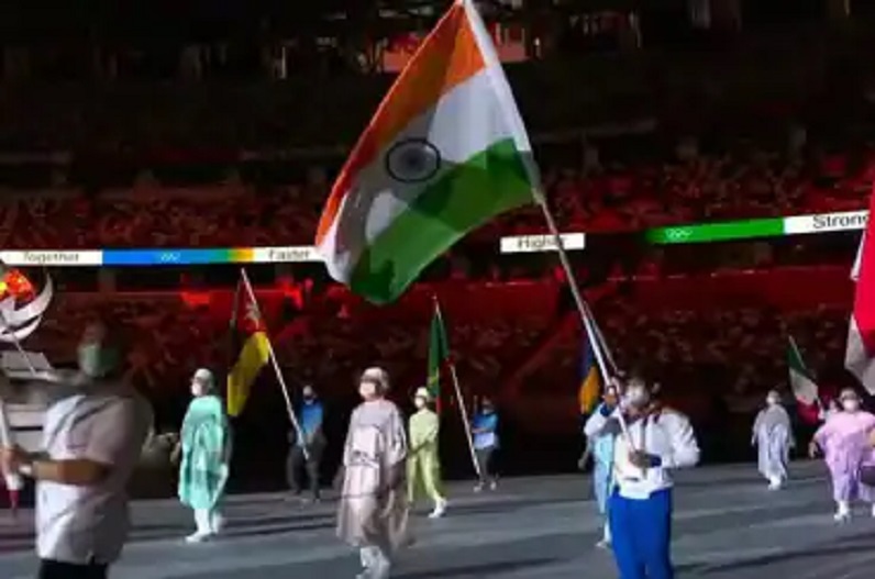 अलविदा 2021: टोक्यो ओलंपिक में भारत के खिलाड़ियों ने रचा इतिहास, दुनिया में गूंजा ‘जय हो’ का नारा