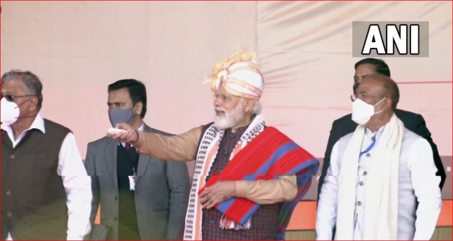 LIVE Breaking News Update 4 January 2022:  पीएम मोदी ने इंफाल में 4,800 करोड़ रुपये से अधिक की 22 परियोजनाओं का किया उद्घाटन और शिलान्यास