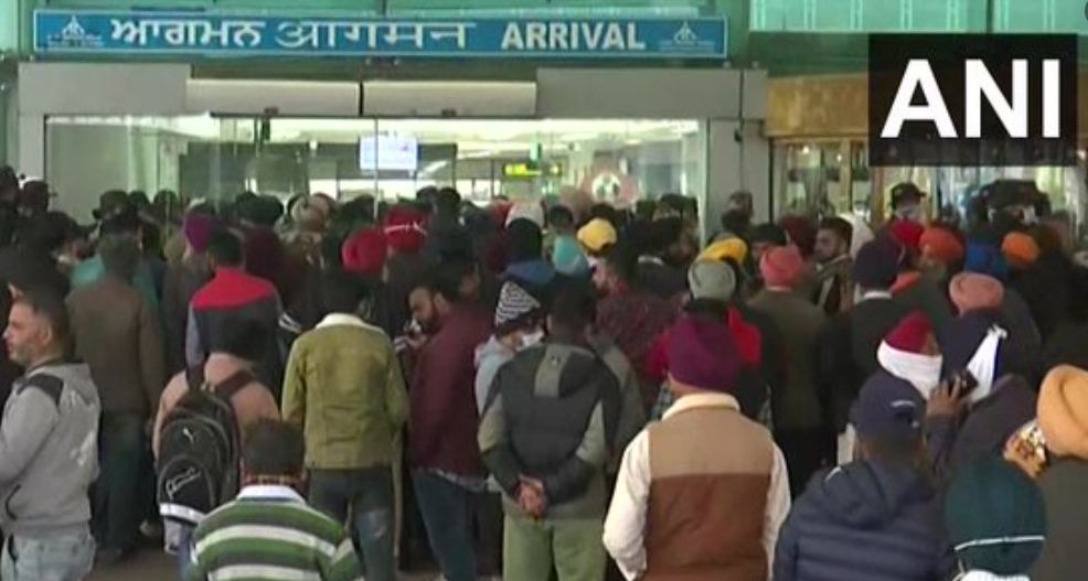 इटली से भारत आया कोरोना बम! चार्टर्ड फ्लाइट में 125 यात्री निकले कोविड पॉजिटिव