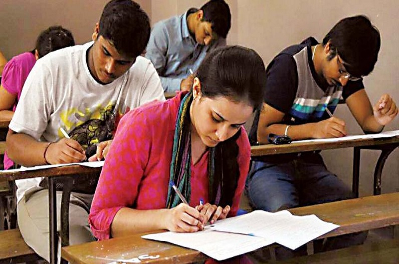 हेमचंद यादव यूनिवर्सिटी ने स्थगित की स्नातकोत्तर कक्षाओं की परीक्षाएं, 1 अप्रैल से शुरू होने वाले थे Exam