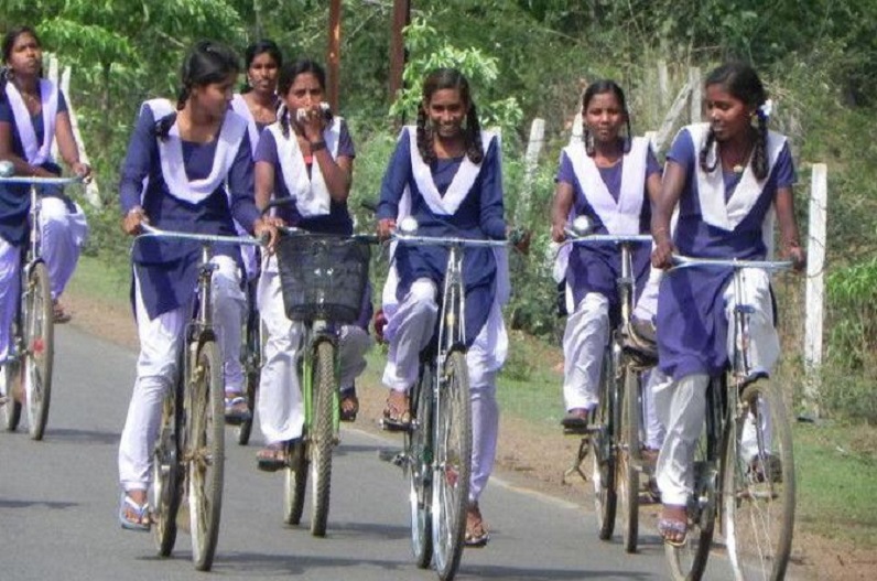 School children will soon get cycles