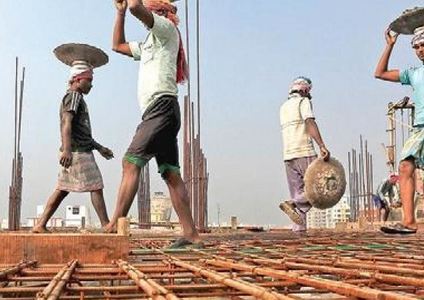 ई-श्रम कार्ड धारकों के खाते में अब नहीं आएंगे पैसे?  जानें क्या है इसका सच