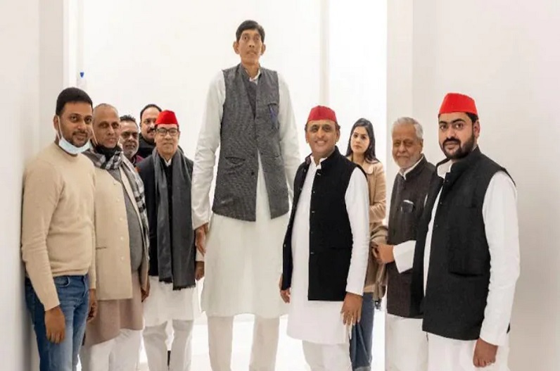 India's tallest man Dharmendra Pratap Singh