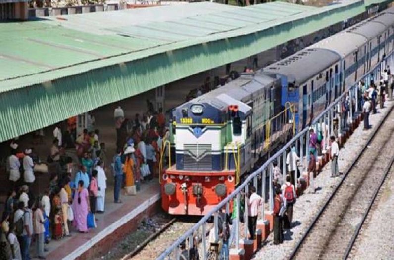 भोपाल-बिलासपुर एक्सप्रेस 10 दिन तक रद्द.. ये ट्रेनें भी आंशिक निरस्त.. यात्रियों को लौटाया जाएगा किराया