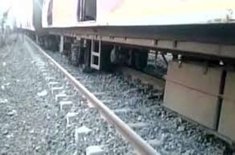 बीकानेर-गुवाहाटी एक्सप्रेस ट्रेन हादसा: मृतकों की संख्या बढ़कर 9 पहुंची.. पटरी से उतर गए थे 12 डिब्बे