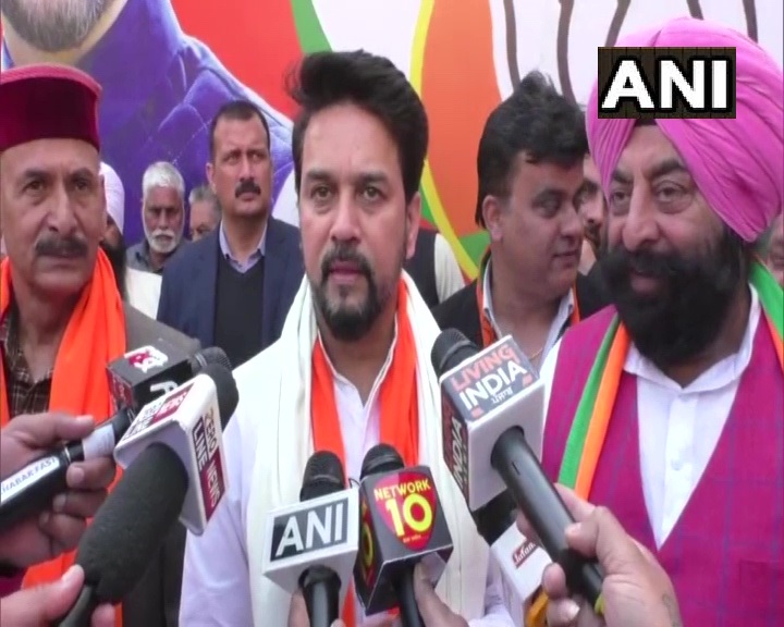 LIVE Breaking News Update 17 Feb 2022: केंद्रीय मंत्री अनुराग ठाकुर ने शायराना अंदाज में किया सीएम चन्नी पर वार, बोले- राज किया दिन 111, कमाकर नोट हो गए नौ दो ग्यारह
