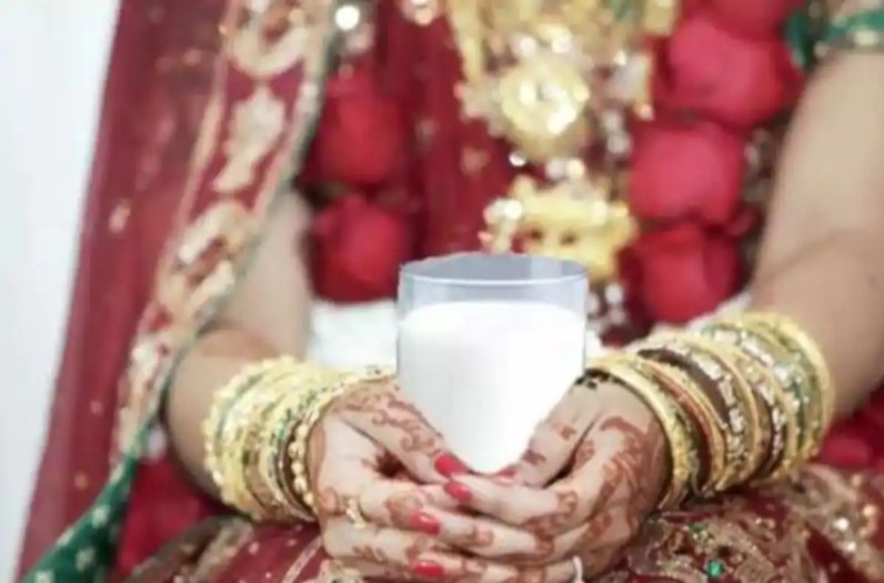 सुहागरात पर पति को क्यों पिलाया जाता है दूध…दूल्हे के लिए क्यों होता है ये बेहद जरूरी? जानिए
