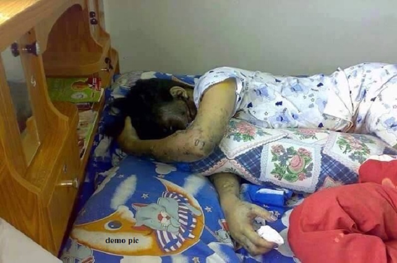 ऐसी लापरवाही से बचे.. फोन चार्ज करते समय करंट लगने से महिला की मौत, दो बच्चे झुलसे