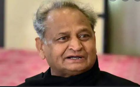 अगले साल एक लाख पदों पर होंगी भर्तियां, 50 यूनिट बिजली नि:शुल्क, इस राज्य के सीएम ने पेश किया बजट