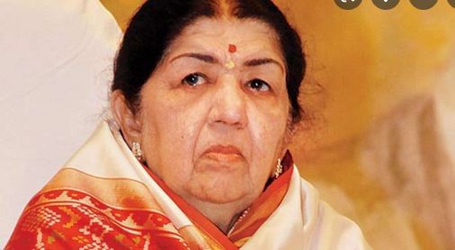 लता मंगेशकर को लेकर बुरी खबर ! नाजुक हालत में दोहरे वेंटिलेटर पर पहुंची फेमस गायिका