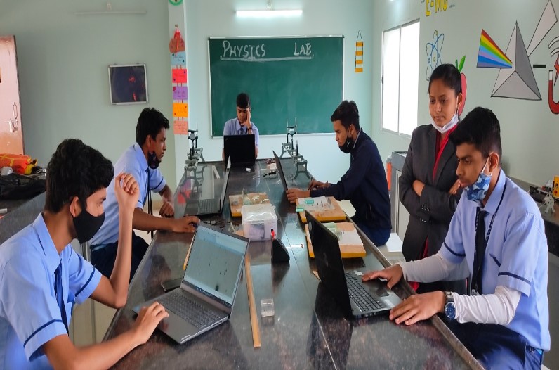 स्वामी आत्मानंद शासकीय अंग्रेजी विद्यालय मुंगेली के छात्रों ने हासिल की बड़ी उपलब्धि, खोजा एस्टेरॉयड
