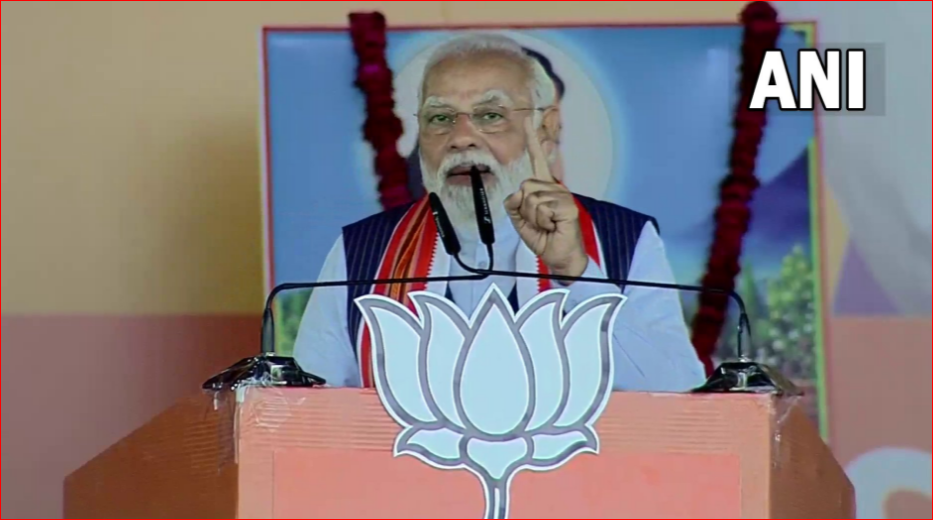 LIVE Breaking News Update 16 Feb 2022: सपा—बसपा की सरकारों ने 10 साल में 2 लाख सरकारी नौकरी दी..योगी सरकार ने 5 साल में 4.5 लाख नौकरी दी: PM मोदी