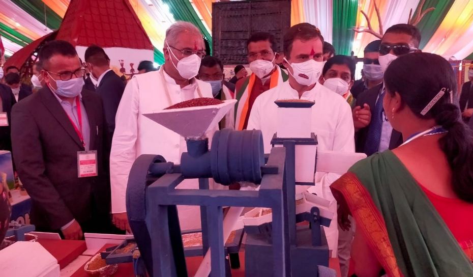 राहुल गांधी ने CM सुपोषण अभियान और मलेरिया मुक्त बस्तर की जानकारी ली, गिरदालपारा हाइड्रो पावर बेस्ड पंपिंग इरिगेशन स्कीम को सराहा