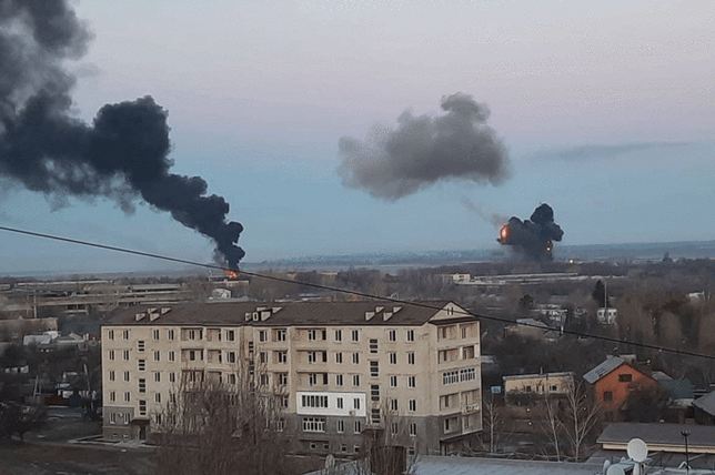 तीसरे विश्व युद्ध की आहट! यूक्रेन में मिसाइलें बरसा रही कहर, जमीन के अंदर छिपे लोग