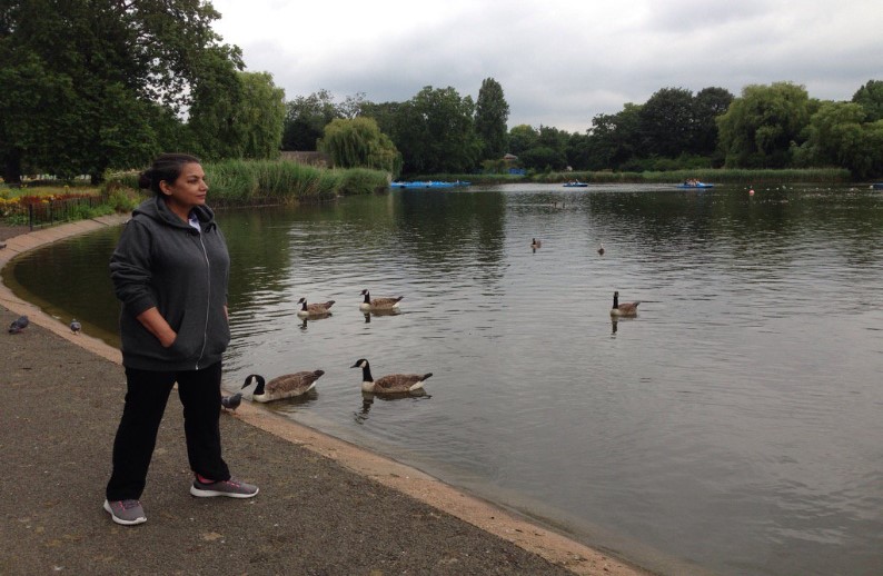 कैब ड्राइवर ने सबाना आजमी की भतीजी के साथ की ऐसी हरकत, आधी रात पैदल पहुंची घर, एक्ट्रेस ने लिया एक्शन