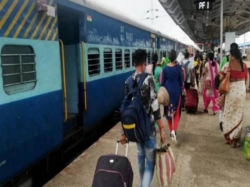Railways reduced AC local train fare