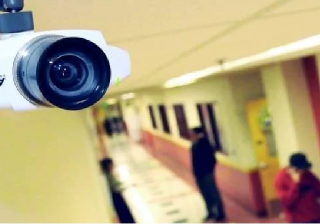 कॉलेज प्रबंधन ने टॉयलेट में लगवाया CCTV! स्टूडेंट्स ने किया जमकर हंगामा, छात्रसंघ ने दी चेतावनी