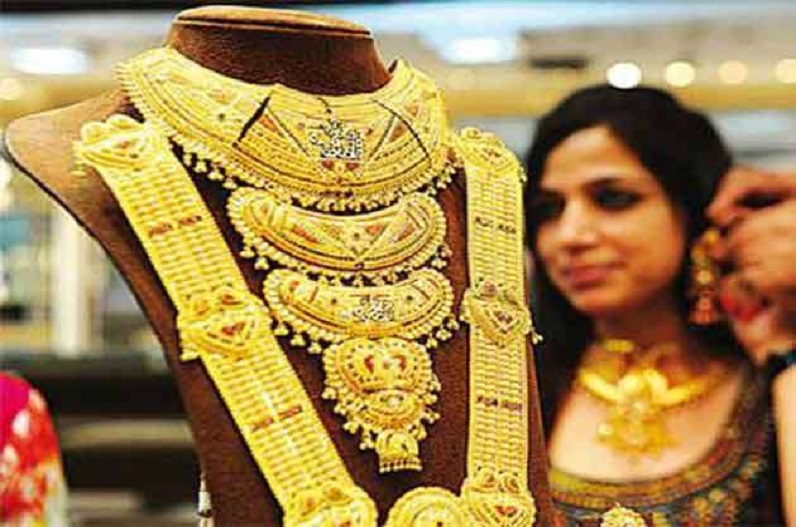 भारत में सोना ने लगाई लंबी छलांग, एक झटके में 1.50 लाख रुपए बढ़े दाम, जानिए क्या है आज प्रति 10 ग्राम भाव