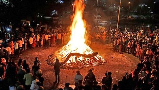 Holika Dahan 2022 Date & Muhurat: आज है होलिका दहन, जानें शुभ मुहूर्त, नियम, पूजा विधि