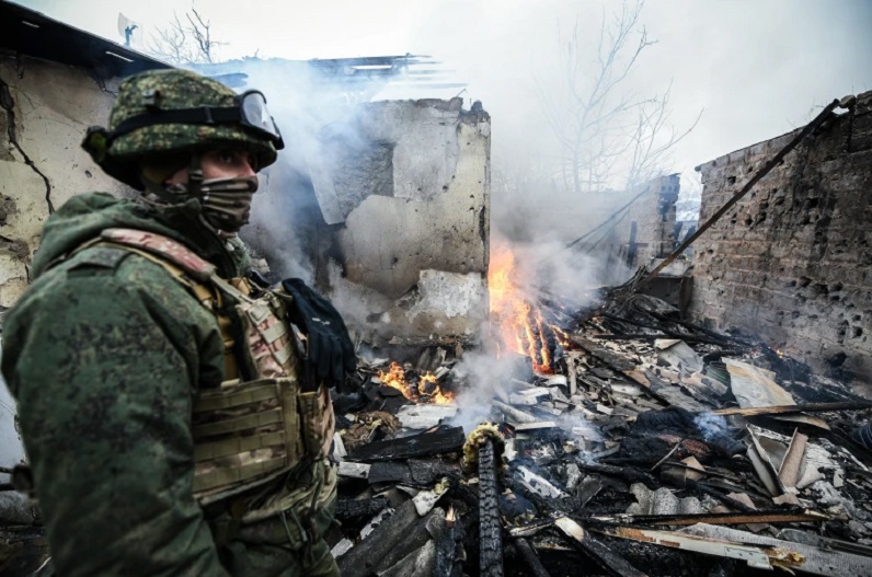 Russia-ukraine war : शरणार्थियों के काफिले पर गोलाबारी, यूक्रेन के सात लोगों की मौत,