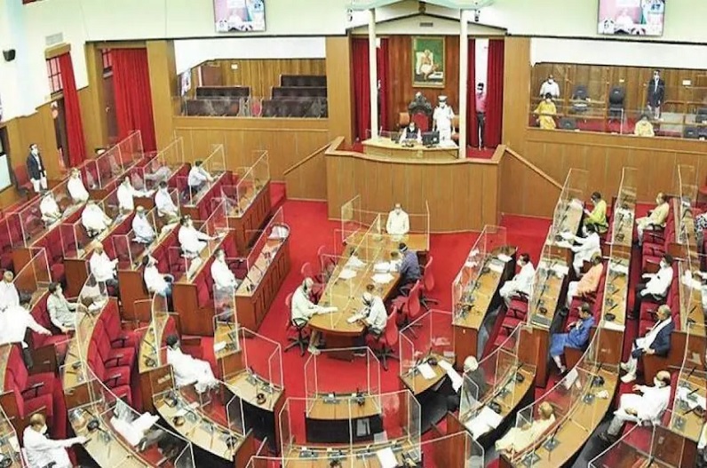 विधानसभा में स्पीकर के आसन के समीप आकर विधायक ने उठाई कुर्सी, फिर किया ये काम, सदन में मचा बवाल