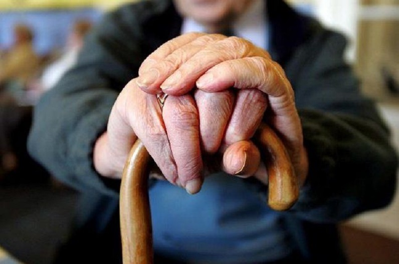 बढ़ गई वृद्धा पेंशन की राशि.. उम्र सीमा घटाई गई.. इस सरकार ने बजट में किए कई बड़े बदलाव