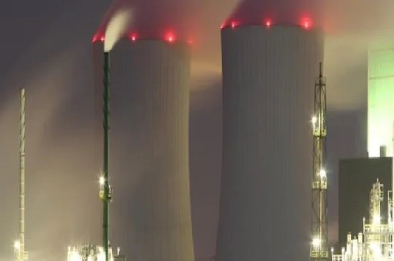 रूस का यूरोप के सबसे बड़े न्यूक्लियर प्लांट पर कब्जा, यूक्रेन राष्ट्रपति ने पूरे यूरोप को बचाने की अपील