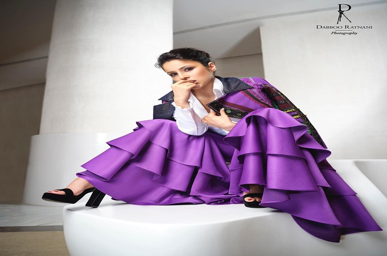 Shehnaaz Gill New Photoshoot: शहनाज गिल के लेटेस्ट फोटोशूट पर फिदा हुए फैंस, एक्ट्रेस ने व्हाइट शर्ट-पर्पल ब्रॉड पैंट्स में दिए किलर पोज
