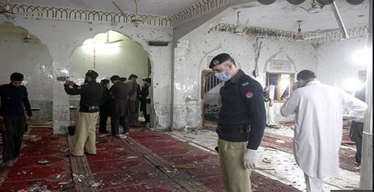bomb blast mosque in Pakistan