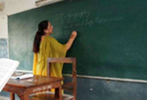 Teacher Recruitment 2022 : प्रदेश सरकार ने शिक्षकों के लिए 4476 पदों पर निकाली भर्ती, जल्दी करें आवेदन, यहां देखें पूरी प्रक्रिया