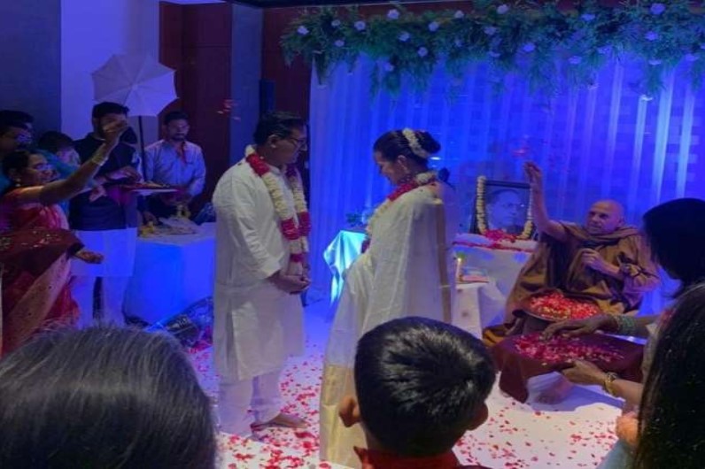 IAS Tina Dabi ने Pradeep Gawande के साथ रचाई शादी, मराठी और गुजराती रीति रिवाज से हुए एक दूजे के, सामने आई पहली तस्वीर