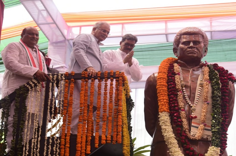 Bisahu Das Mahant's statue unveiled