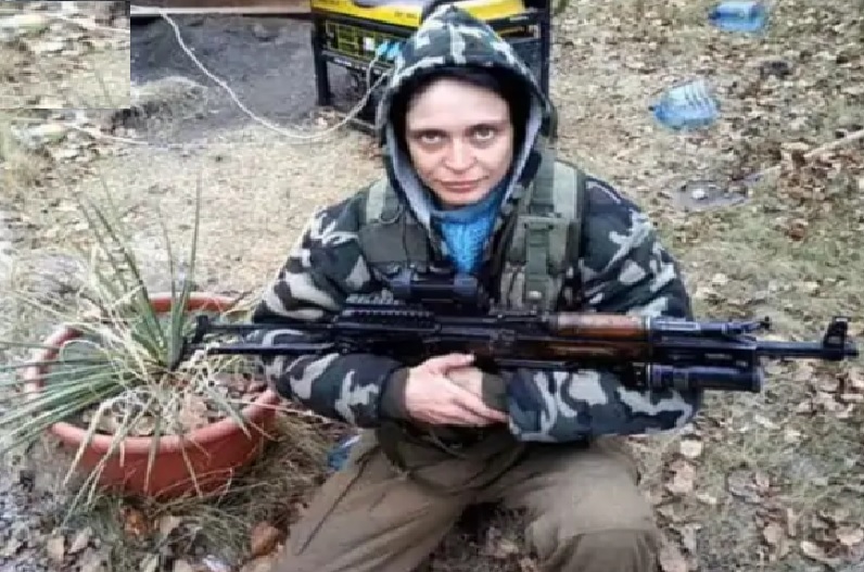 खूंखार रूसी महिला स्नाइपर को यूक्रेनी सैनिकों ने पकड़ा.. अब तक कर चुकी है 40 मर्डर