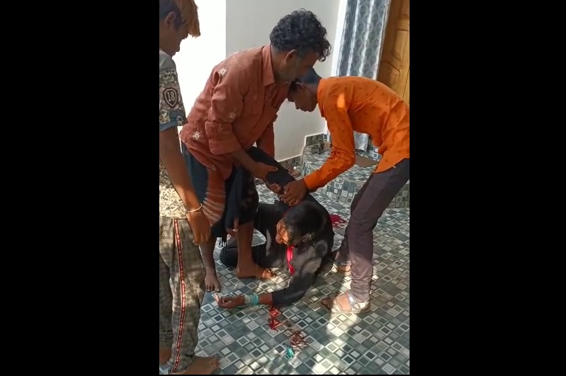 प्यार में पागल युवक ने लड़की के घर में घुसकर किया प्रपोज, फिर कुछ देर बाद हो गई ऐसी हालत