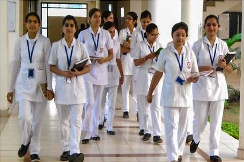 मध्य प्रदेश के 6 नर्सिंग कॉलेजों में बढ़ी 420 सीटें, अक्षर नर्सिंग कॉलेज में फर्जीवाड़ा में 4 नर्स निलंबित